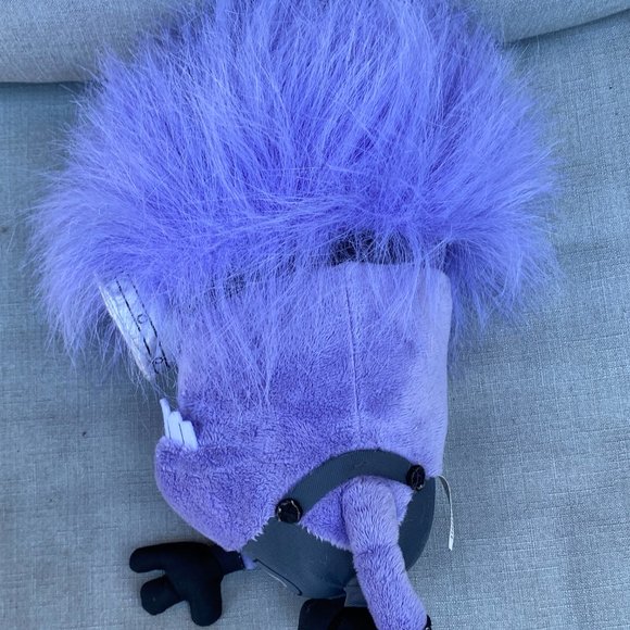UNIVERSAL STUDIOS DESPICABLE Me ONE 1 Eye Purple MINION PLUSH Crazy Hair - Picture 9 of 12